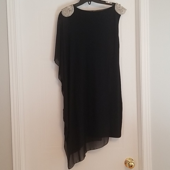 Dress - Picture 4 of 5